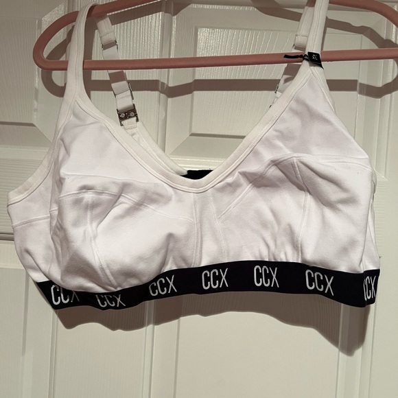 City Chic CCX Rib Crop Bra White Plus Size XL NWT - Picture 2 of 9